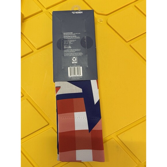 Style Selections patriotic House Flags. 4th july Size 28” X 44” - Picture 4 of 4